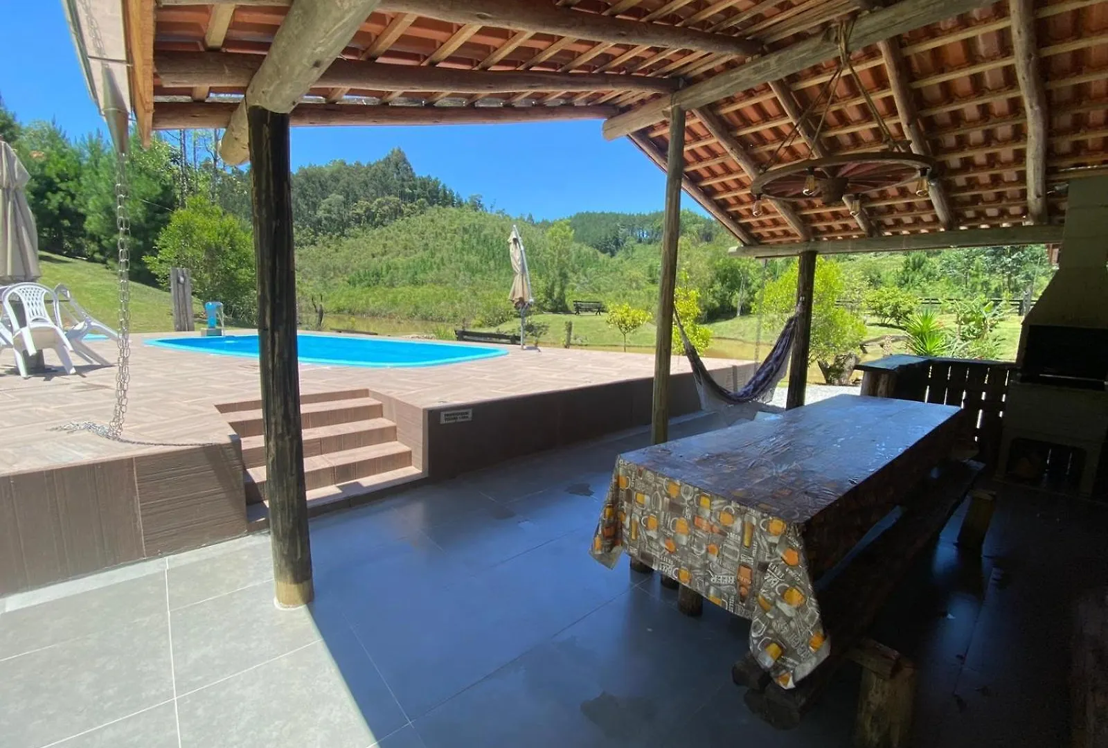 Chale Cabana Sitio Na Serra Para Amigos E Familiares Com Piscina Anitápolis 0*,  巴西